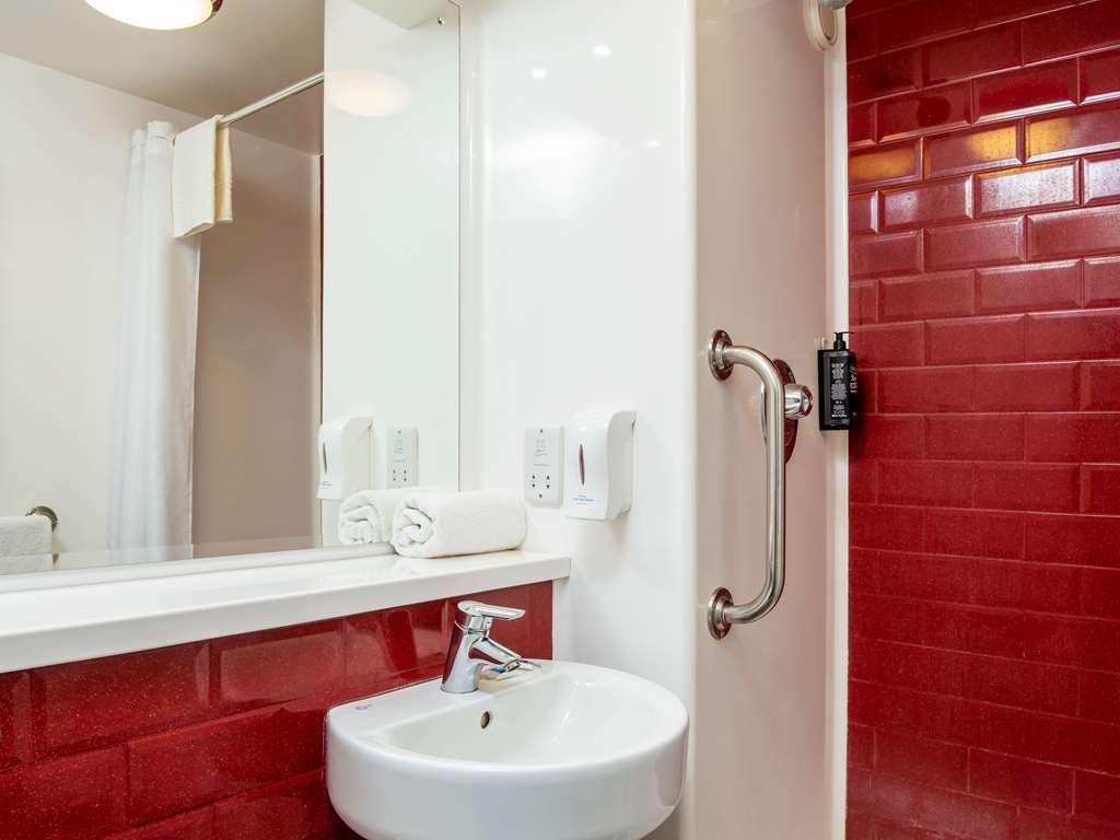 Ibis Budget West Thurrock Grays 외부 사진